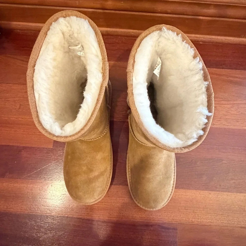 Koolaburra by UGG Chestnut Short Fall Boots, Winter Cozy Shearling, Size 10